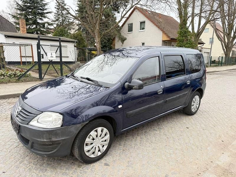 Gebraucht Dacia Logan MCV Basis 75 PS (55 kW) 2010 Blau Kombi
