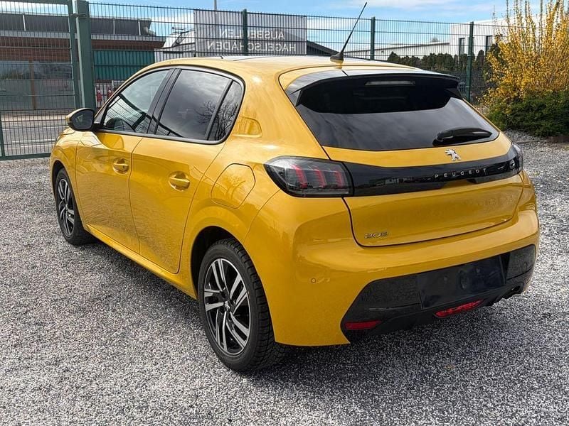 Gebraucht Peugeot 208 101 PS (74 kW) 2020 Gelb Kleinwagen