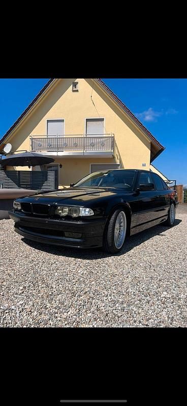Schwarz Gebraucht 2001 BMW 740 Limousine | 15.500 € - Bild 1/4