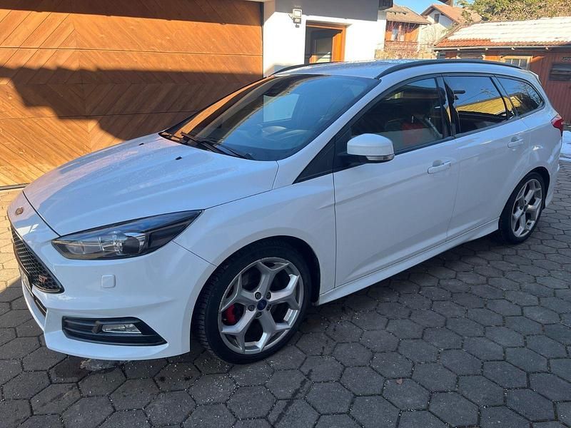 Gebraucht Ford Focus Sport 250 PS (183 kW) 2016 Weiß Kombi