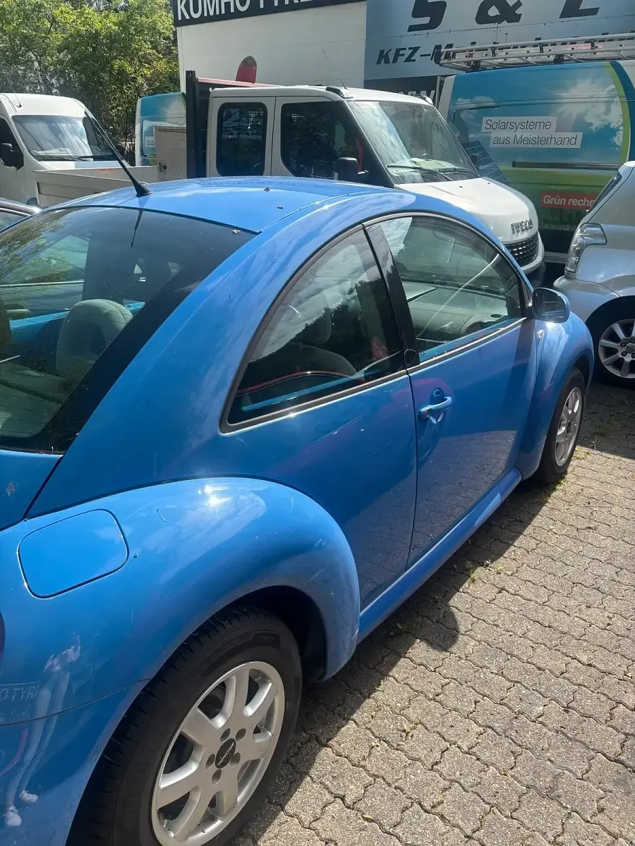 Gebraucht VW New Beetle 75 PS (55 kW) 2002 Blau Kleinwagen