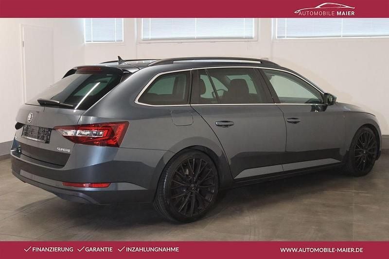 Gebraucht Skoda Superb 150 PS (110 kW) 2015 Grau Kombi