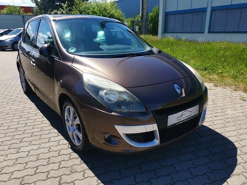 Braun Gebraucht 2009 Renault Scénic III Dynamique Van / Kleinbus | 3.999 € (Fairer Preis) - Bild 1/4
