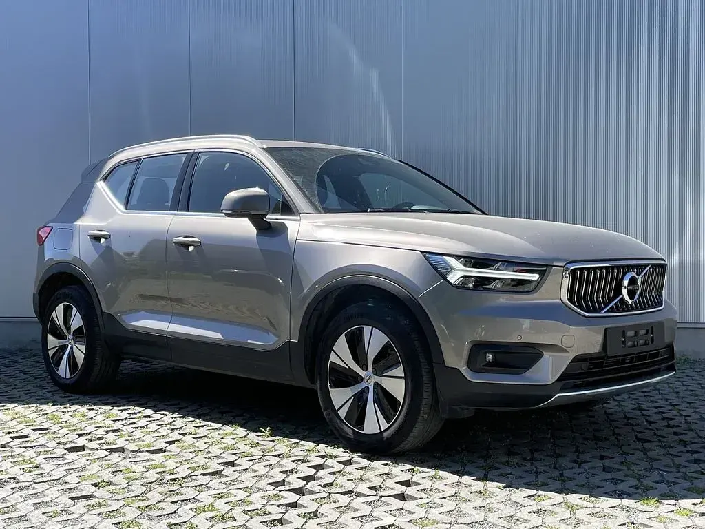 Gebraucht Volvo XC40 211 PS (155 kW) 2021 Grau SUV