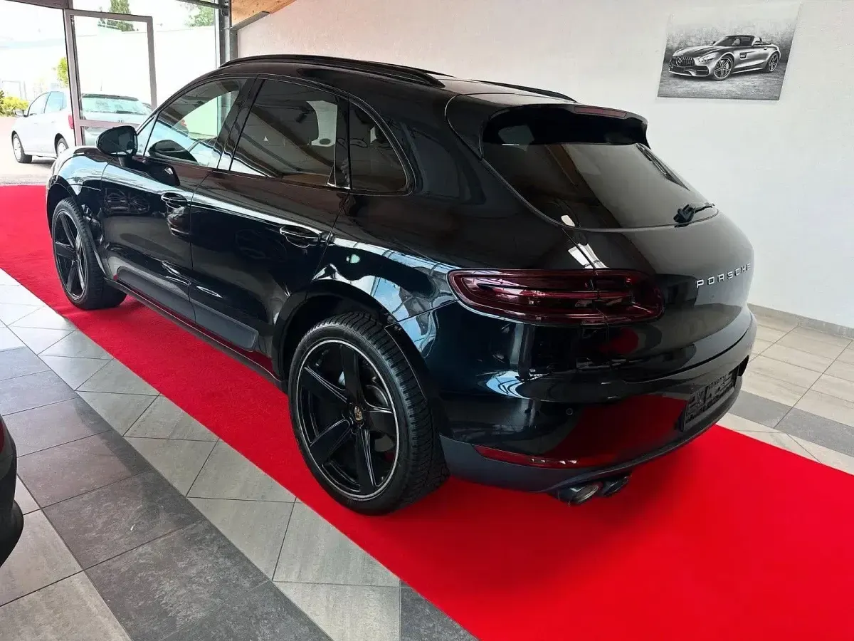 Gebraucht Porsche Macan Sport 258 PS (189 kW) 2016 Schwarz SUV