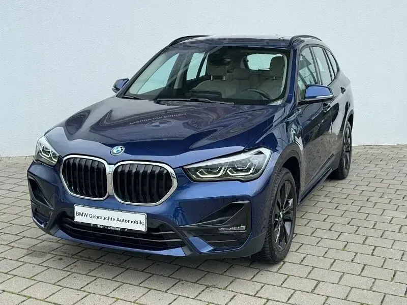 Gebraucht BMW X1 Sport Line 220 PS (161 kW) 2020 Blau SUV