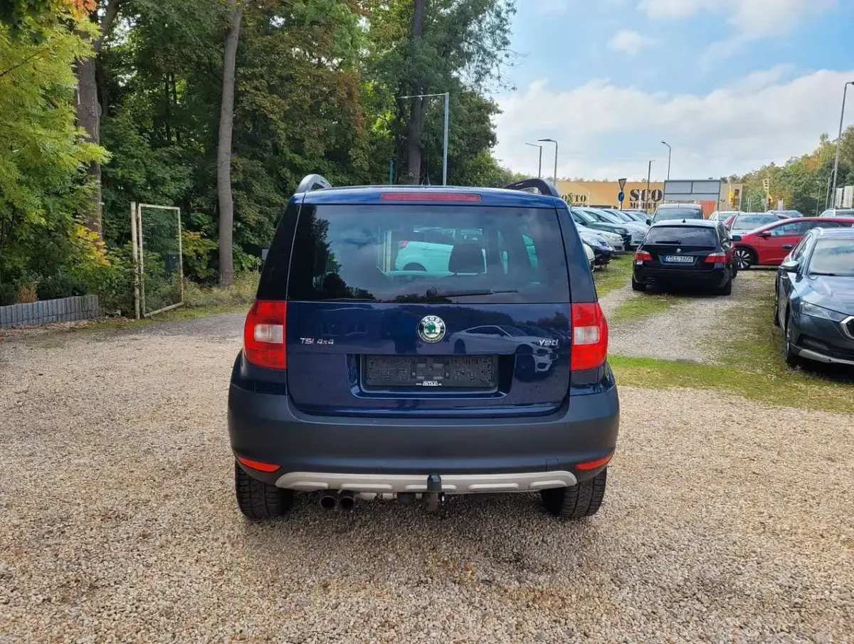 Gebraucht Skoda Yeti Family 152 PS (111 kW) 2011 Blau SUV