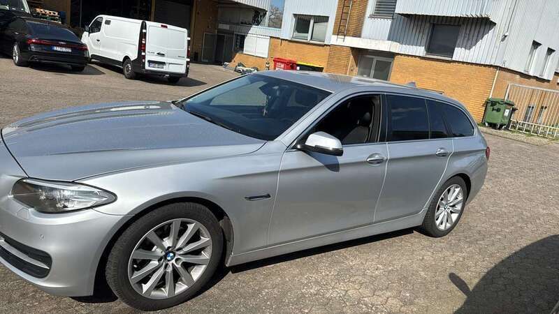 Grau Gebraucht 2013 BMW 520 Kombi | 10.000 € (Fairer Preis) - Bild 1/4