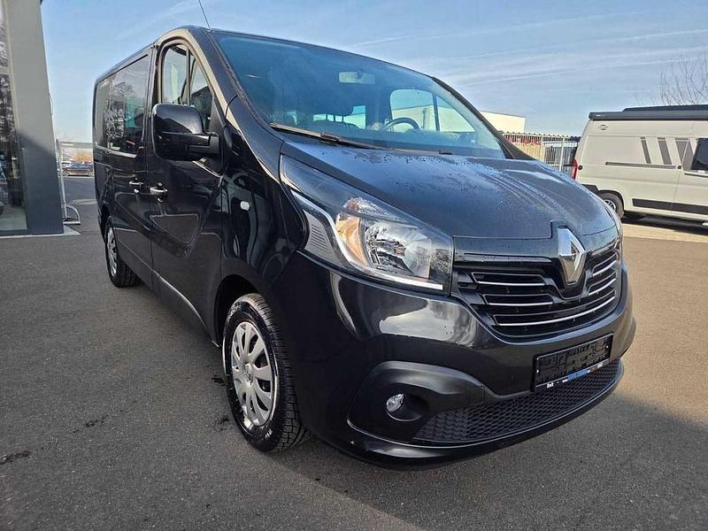 Gebraucht Renault Trafic Authentique 125 PS (91 kW) 2018 Schwarz Van / Kleinbus