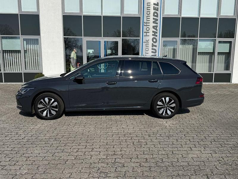 Gebraucht VW Golf VIII Move 131 PS (96 kW) 2023 Grau Kombi