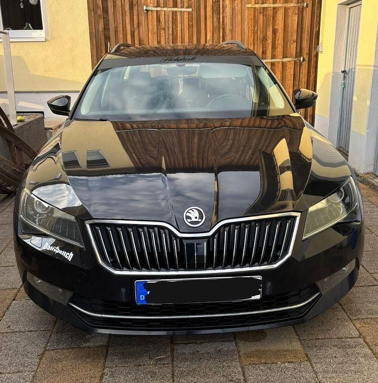 Gebraucht Skoda Superb 190 PS (139 kW) 2016 Schwarz Kombi