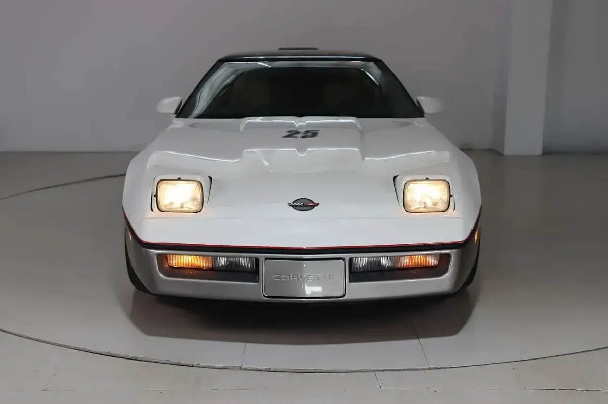 Gebraucht Corvette C4 232 PS (170 kW) 1986 Weiß Coupé
