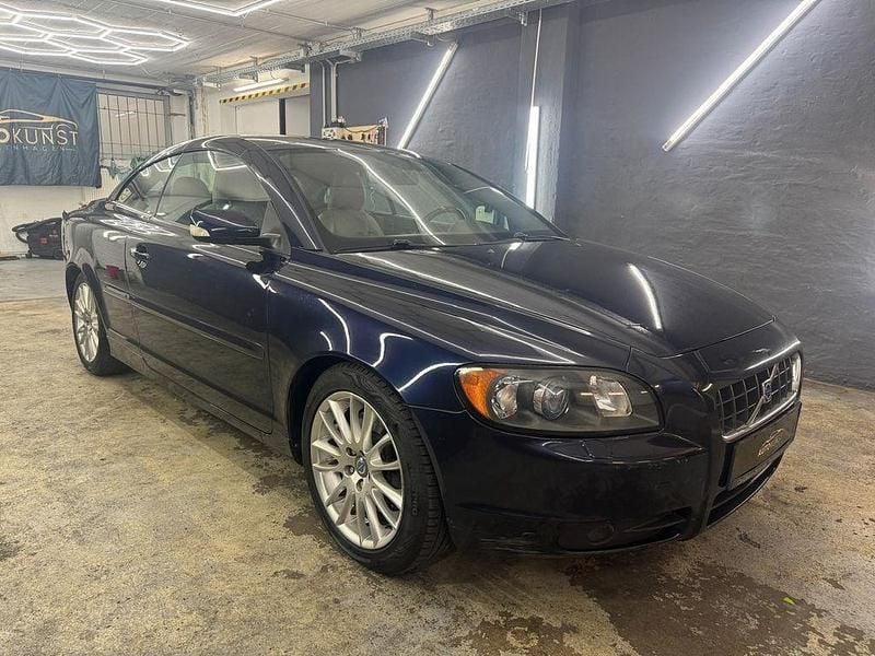 Blau Gebraucht 2006 Volvo C70 Summum Cabrio | 5.499 € (Etwas zu teuer) - Bild 1/4