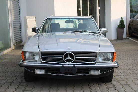 Gebraucht Mercedes SL280 185 PS (136 kW) 1985 Silber (metallic) Cabrio