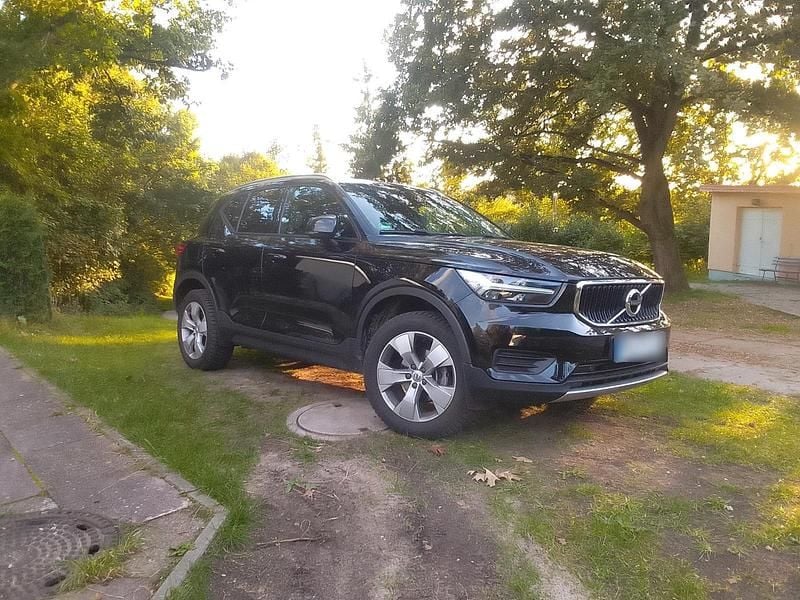 Gebraucht Volvo XC40 130 PS (95 kW) 2021 Schwarz SUV