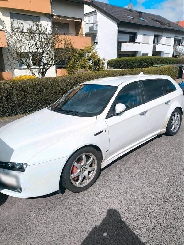 Gebraucht Alfa Romeo 159 Ti 200 PS (147 kW) 2009 Weiß Kombi