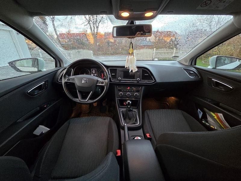 Gebraucht Seat Leon ST Style 125 PS (91 kW) 2014 Weiß Kombi
