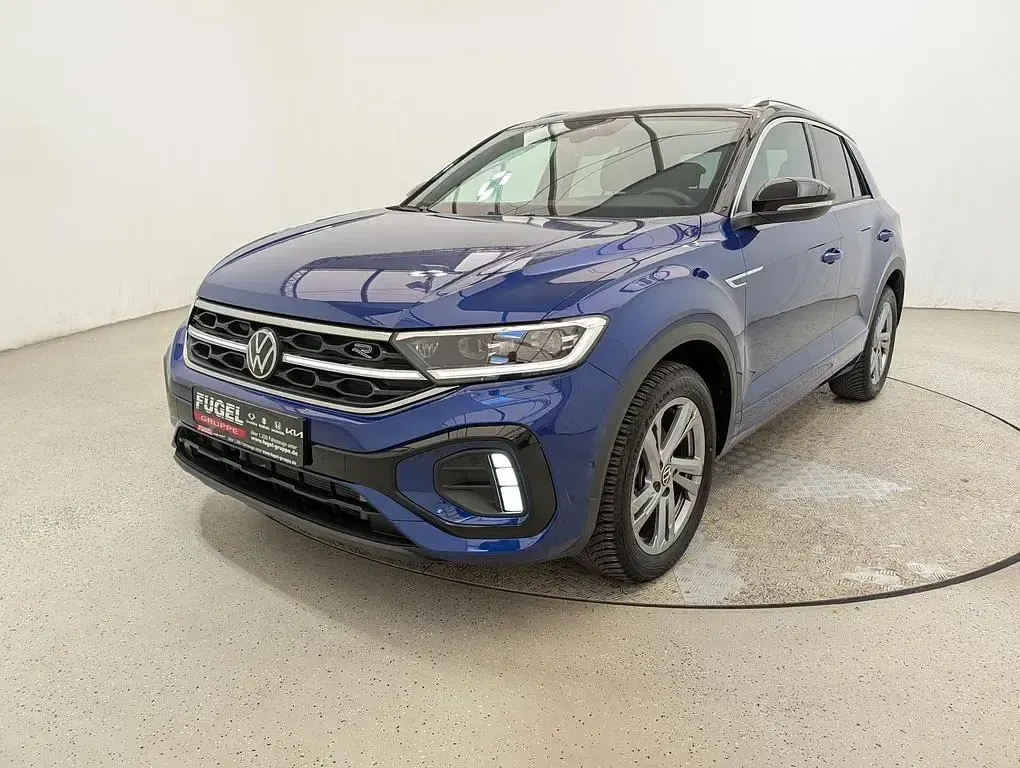 Second-hand VW T-Roc R-line 150 CP (110 kW) 2024 Albastru SUV