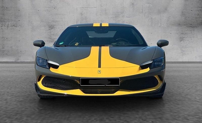 Grau Gebraucht 2022 Ferrari 296 Coupé | 226.800 € - Bild 1/4