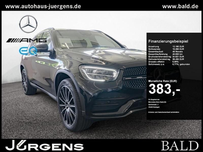 Metalliclack obsidianschwarz Gebraucht 2022 Mercedes GLC300e AMG SUV | 39.880 € (Fairer Preis) - Bild 1/4