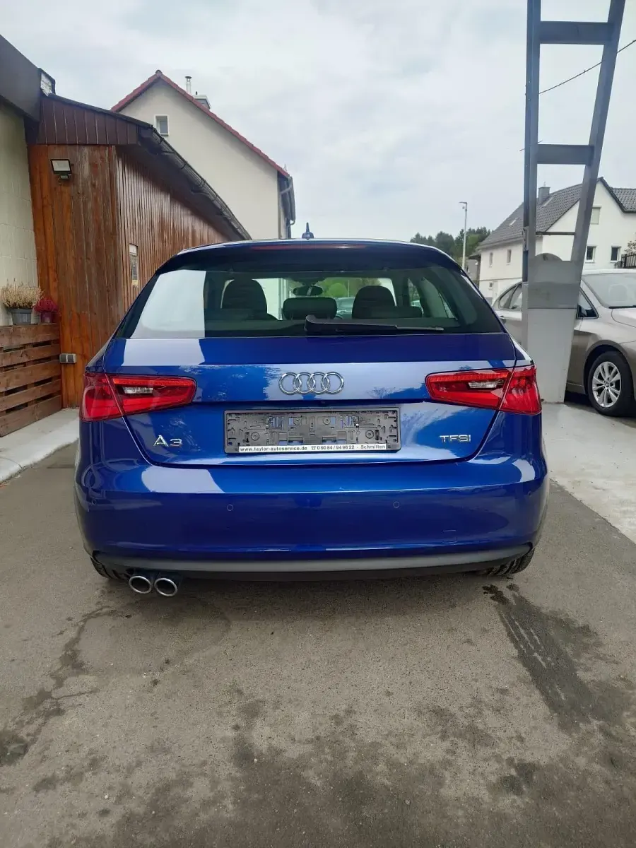 Gebraucht Audi A3 122 PS (89 kW) 2013 Blau Limousine