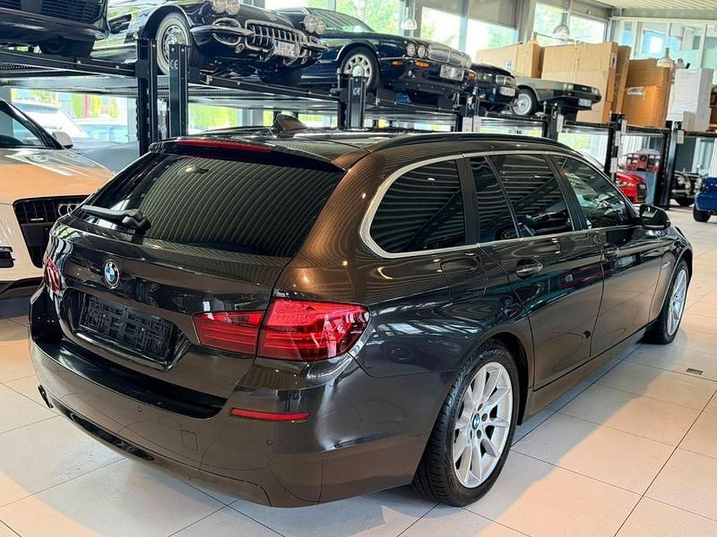 Gebraucht BMW 530 Performance 258 PS (189 kW) 2016 Braun Limousine