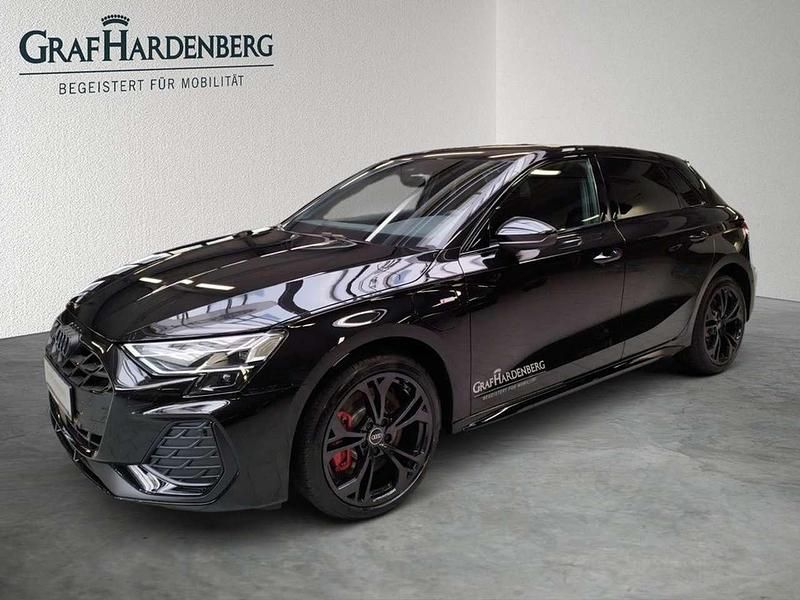 Mythosschwarz metallic Gebraucht 2025 Audi A3 Sportback e-tron S-Line Limousine | 47.480 € - Bild 1/4