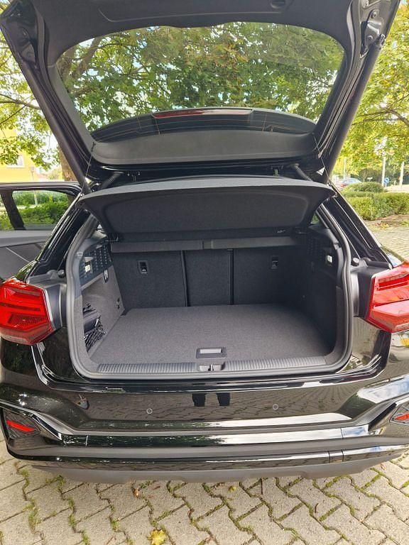 Gebraucht Audi Q2 S-Line 116 PS (85 kW) 2024 Schwarz SUV