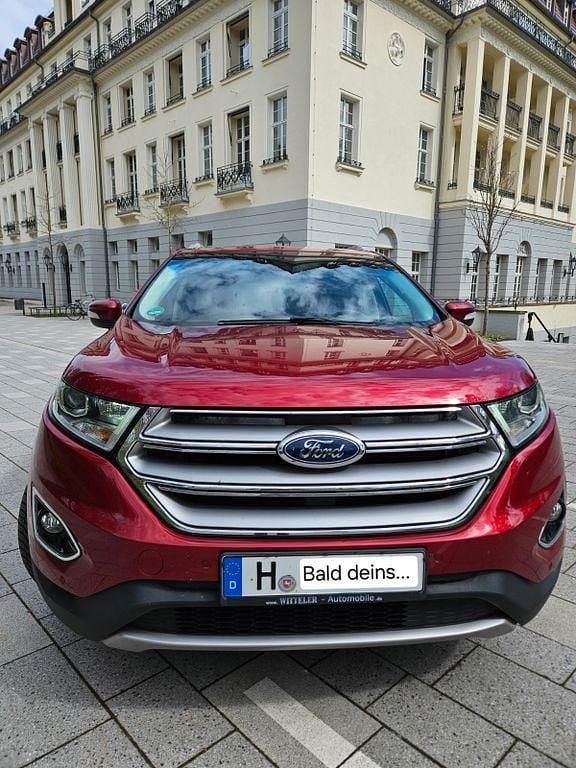 Gebraucht Ford Edge Titanium 179 PS (131 kW) 2017 Rot SUV