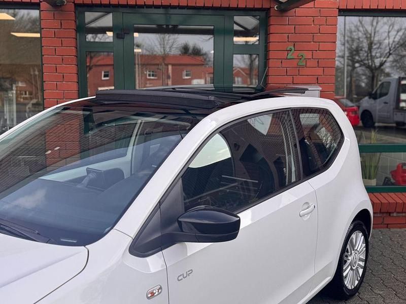 Gebraucht VW up! Cup 60 PS (44 kW) 2015 Weiß Kleinwagen