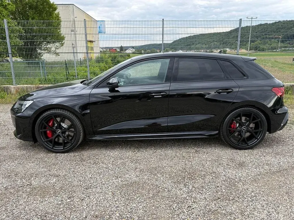 Gebraucht Audi RS3 Sport 400 PS (294 kW) 2026 Schwarz Limousine