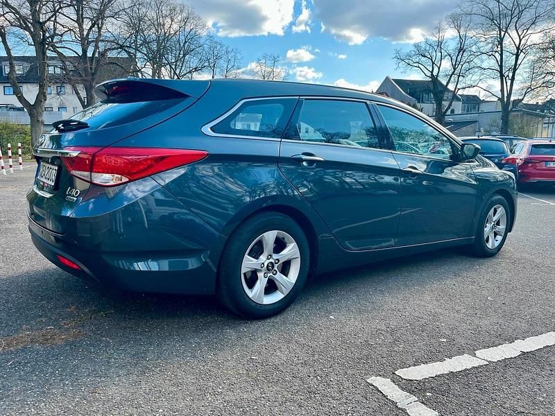 Gebraucht 2012 Hyundai i40 Edition Kombi | 7.000 € (Fairer Preis) - Bild 1/4