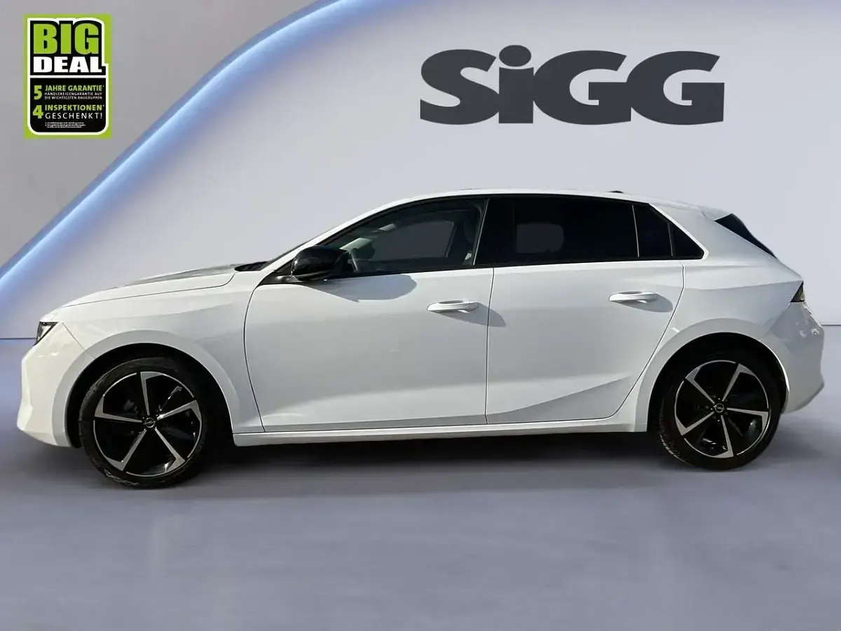 Gebraucht Opel Astra Elegance 110 PS (80 kW) 2023 Lack weiss banquise/typ aussen Kleinwagen