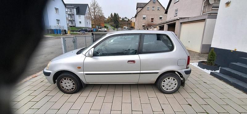 Gebraucht Honda Logo 65 PS (47 kW) 1999 Silber Kleinwagen