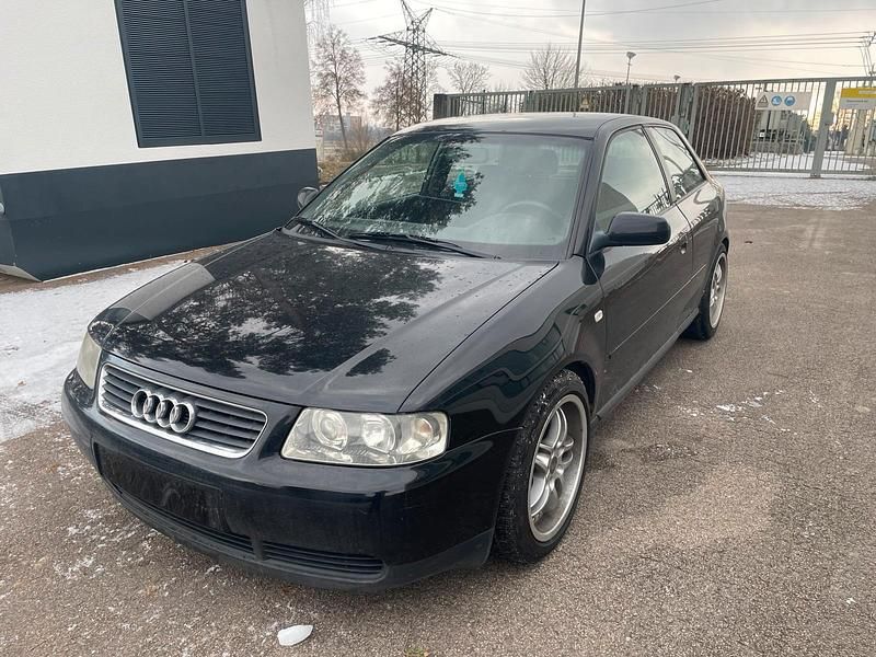 Schwarz Gebraucht 2000 Audi A3 Kleinwagen | 700 € (Guter Preis) - Bild 1/4