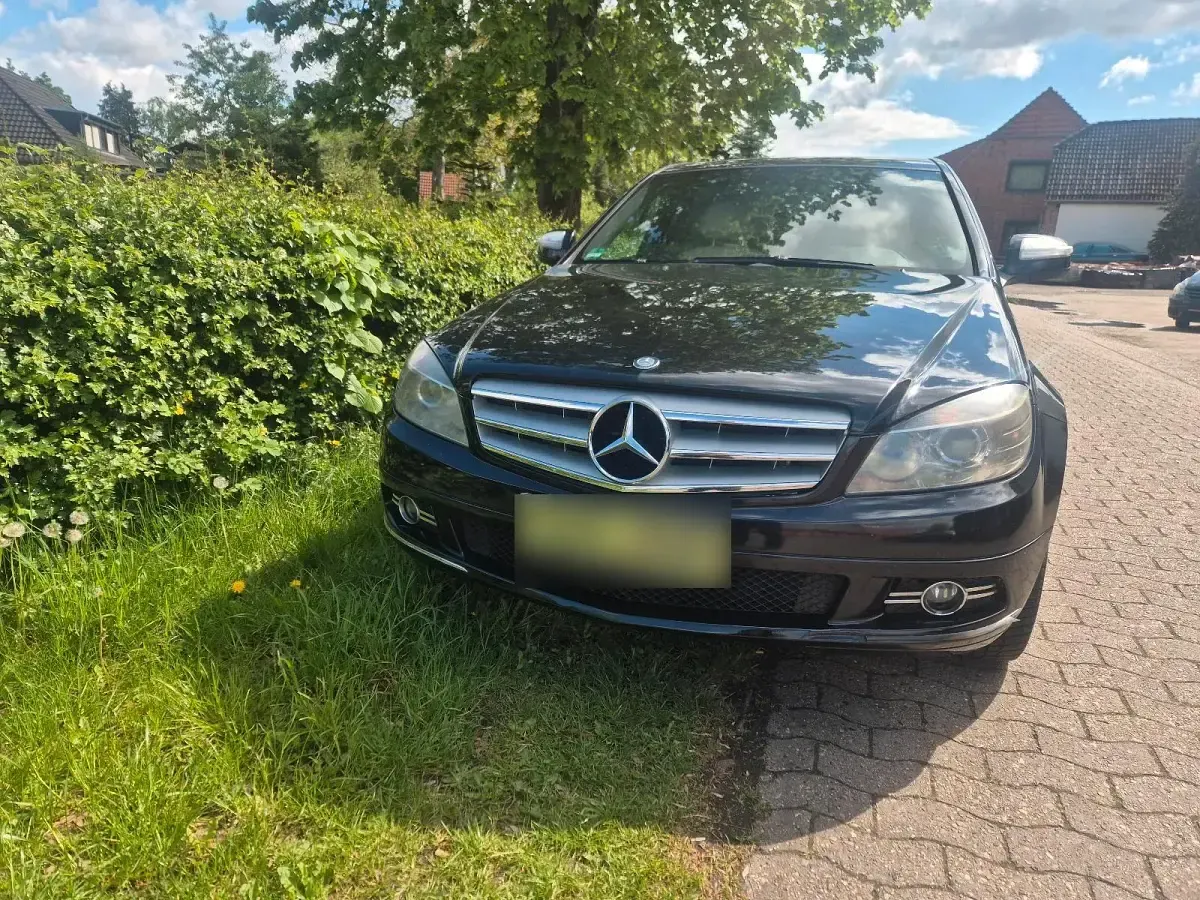 Gebraucht Mercedes C320 225 PS (165 kW) 2009 Schwarz Limousine
