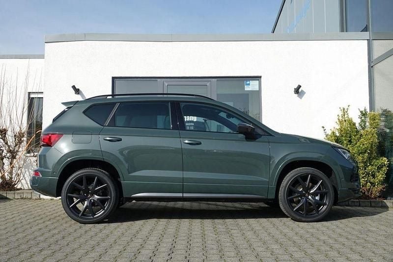 Neu Cupra Ateca 190 PS (139 kW) 2026 Green dark forest SUV