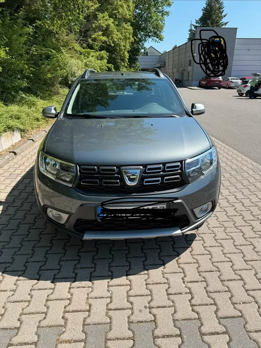 Gebraucht Dacia Logan Stepway 90 PS (66 kW) 2018 Grau Kombi