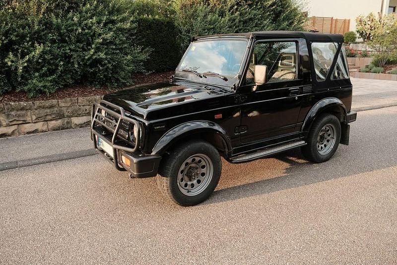 Schwarz Gebraucht 1997 Suzuki Samurai SUV | 8.900 € (Fairer Preis) - Bild 1/4