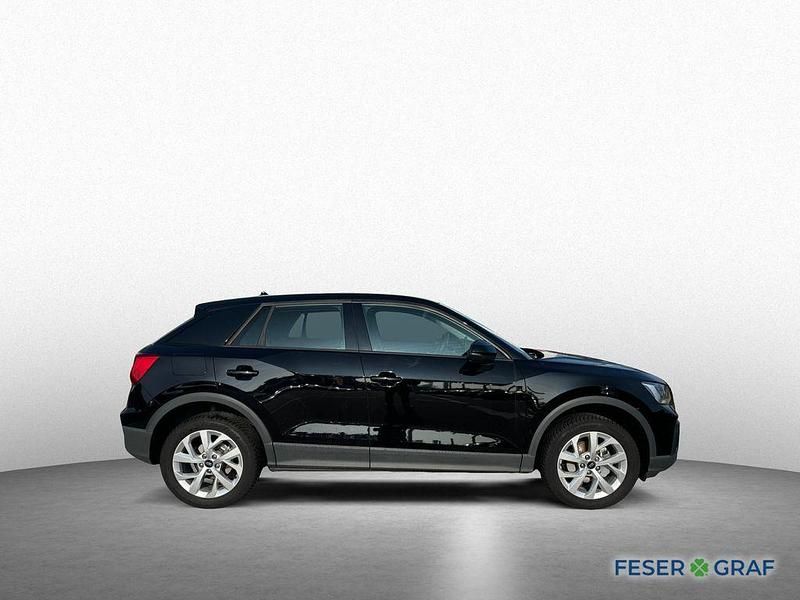 Gebraucht Audi Q2 Comfort 116 PS (85 kW) 2024 Schwarz SUV