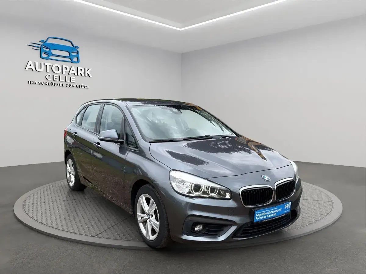 Gebraucht BMW 218 Sport Line 150 PS (110 kW) 2015 Grau Kombi