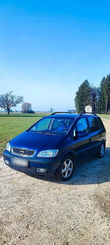 Gebraucht Opel Zafira 125 PS (91 kW) 2021 Blau Van / Kleinbus