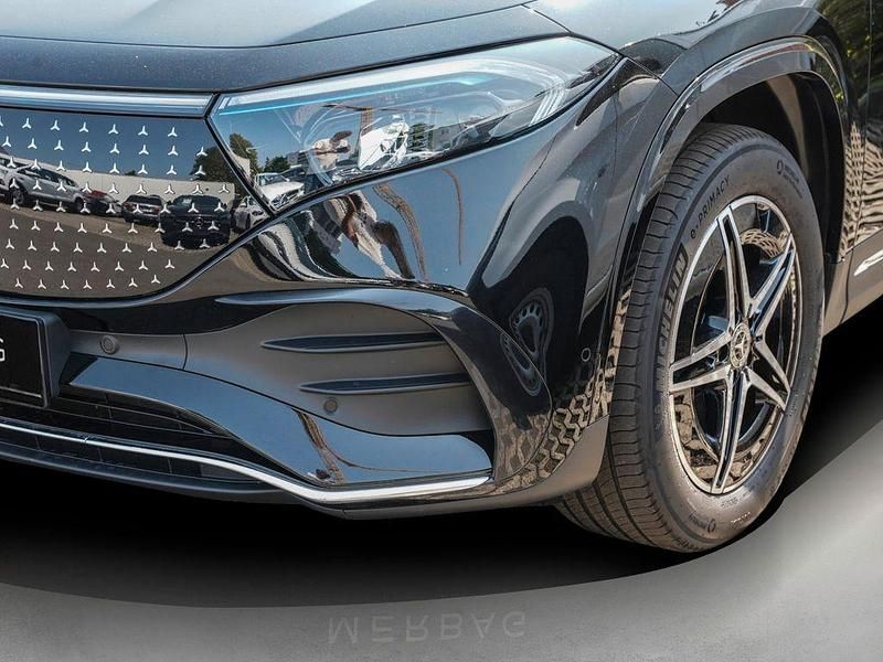 Gebraucht Mercedes EQA300 Advanced 167 kW (228 PS) 2024 Kosmosschwarz SUV