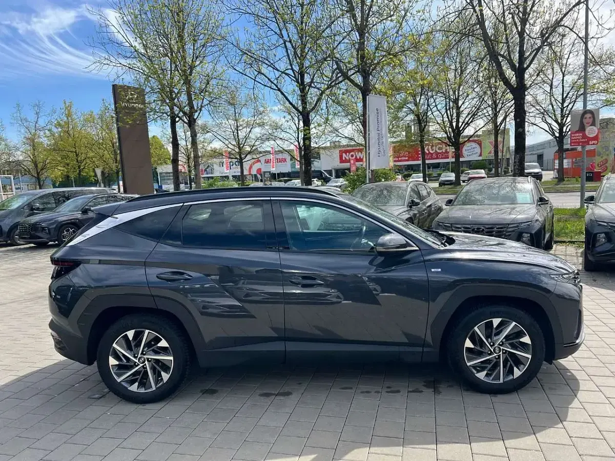 Gebraucht Hyundai Tucson Trend 180 PS (132 kW) 2023 Dark knight / mic SUV