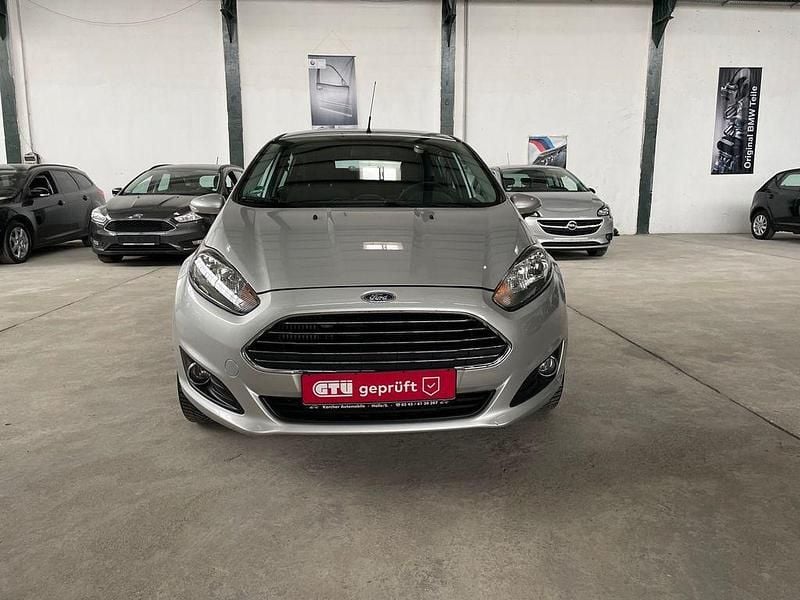 Gebraucht Ford Fiesta Trend 101 PS (74 kW) 2015 Limousine