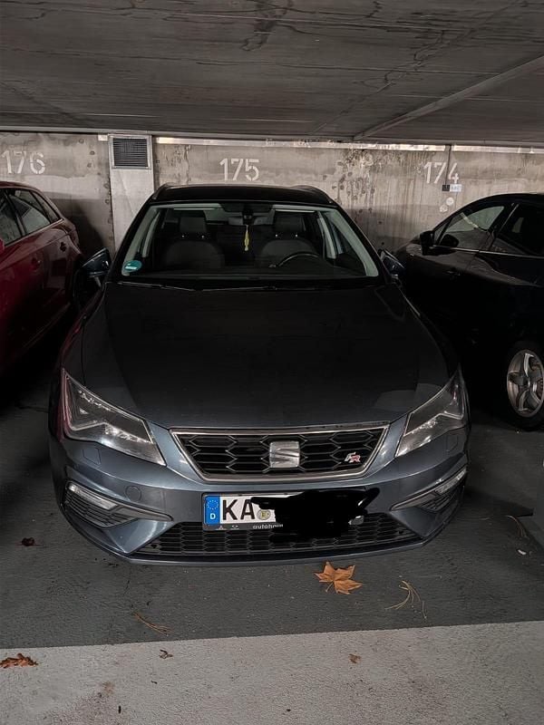 Grau Gebraucht 2019 Seat Leon ST FR Kombi | 13.200 € (Guter Preis) - Bild 1/4