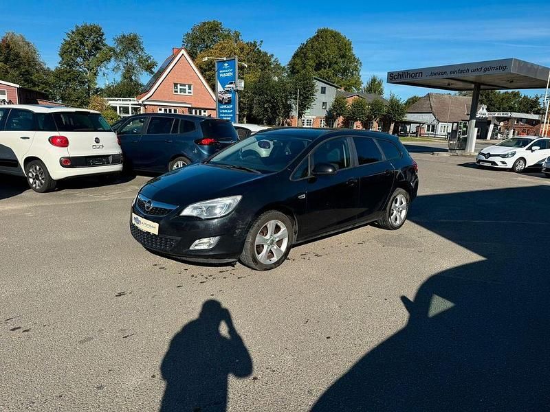 Karbonschw graphitschw midnigh Gebraucht 2012 Opel Astra Kombi | 2.499 € (Etwas zu teuer) - Bild 1/4