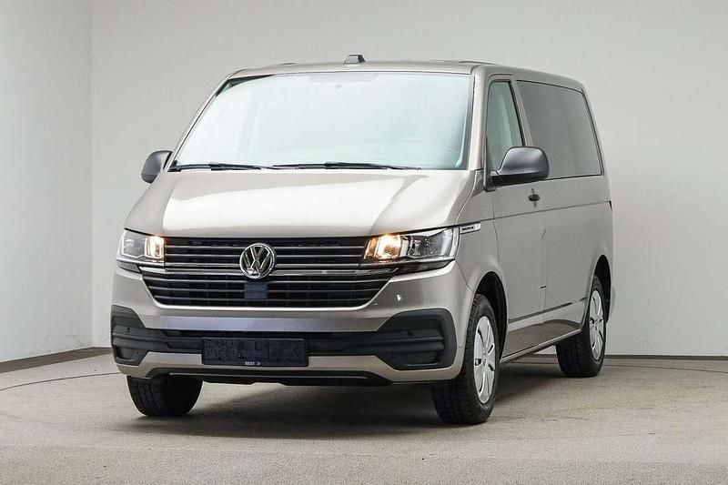 Gebraucht VW Multivan Trendline 110 PS (80 kW) 2021 Mojave beige metallic Van / Kleinbus