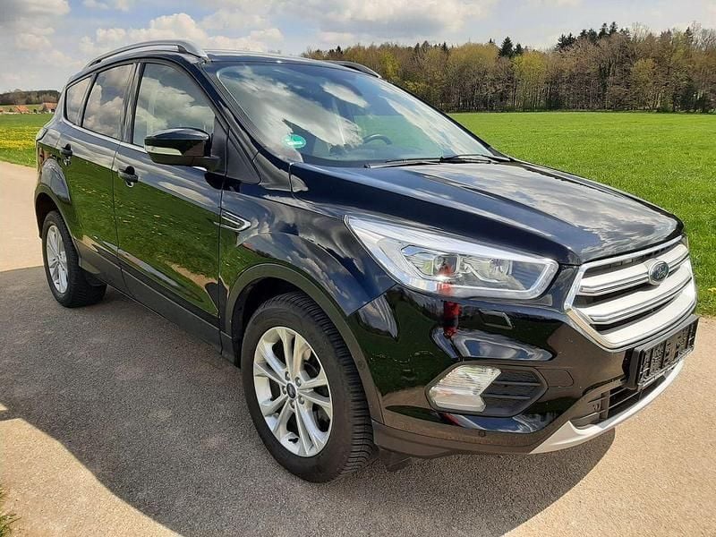 Gebraucht Ford Kuga Titanium 150 PS (110 kW) 2019 Shadow black SUV