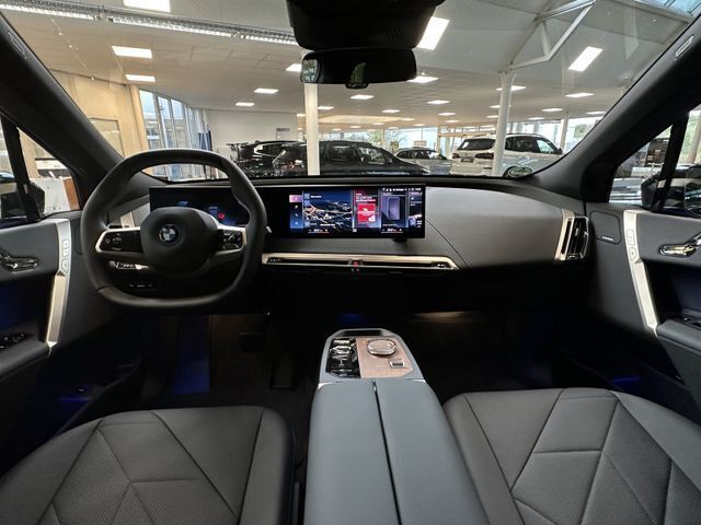 Verkauft BMW iX xDrive40 Sky Lounge 36., gebraucht 2022, 9.900 km in ...